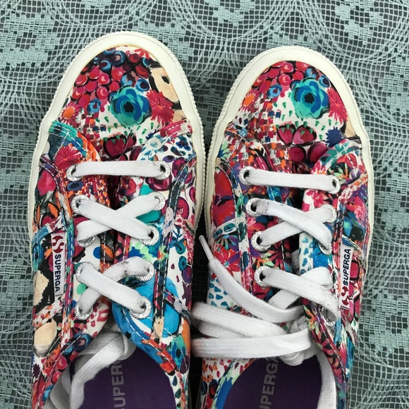 Supergra Flower Canvas Shoes - Picture 7 of 14